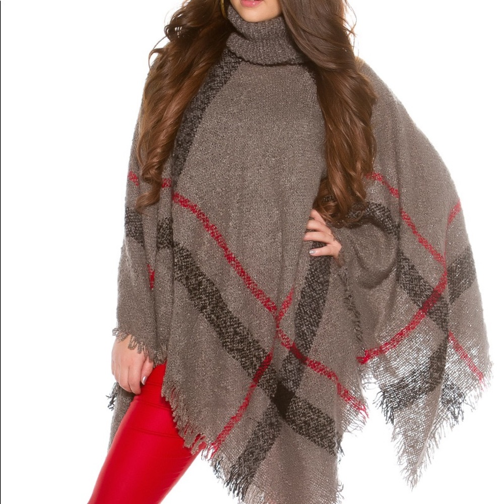 SALE😍 GORGEOUS🌹 FRINGED, TURTLENECK PONCHO